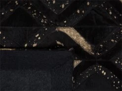 Alfombra De Piel De Vaca Negro/dorado 140 X 200 Cm DEVELI 11 Alfombra De Piel De Vaca Negro/dorado 140 X 200 Cm DEVELI -Beneton Alfombras Tienda 016073dd034c6755454dcce214afe393c406a584 ec3d74d1cf884d2c8e56b2dc48c421c9