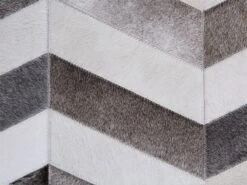 Alfombra De Piel De Vaca Marrón Oscuro/gris Claro/beige Claro 140 X 200 Cm AKSAZ -Beneton Alfombras Tienda 2a79e69f41a5a6154db175a8b0e455e0dca42f62 05be2b0cc5ad47b3975fdd16a34e6b3d