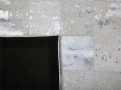 Alfombra De Piel De Vaca Beige/plateado 140 X 200 Cm YAZIR -Beneton Alfombras Tienda 3eb28ff8e2ce6e09c765aa5aa591c207a83c3905 9a2c0e1bc0b840618ce6c82a48cd8f51